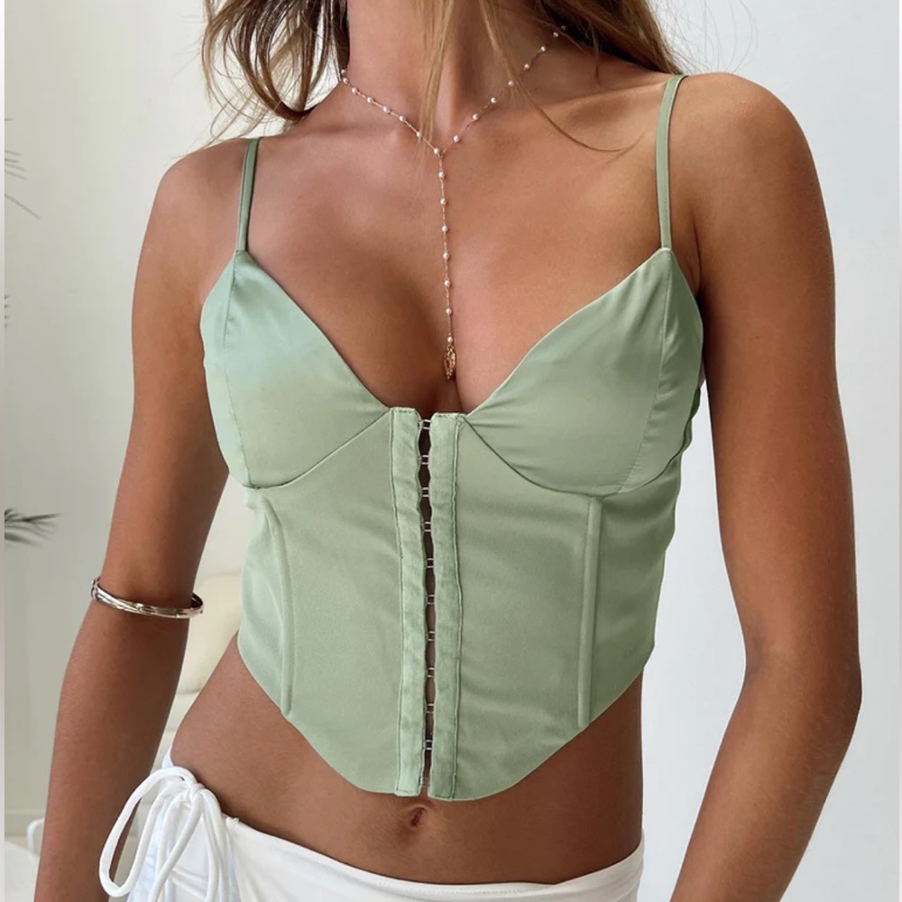 princess Polly top